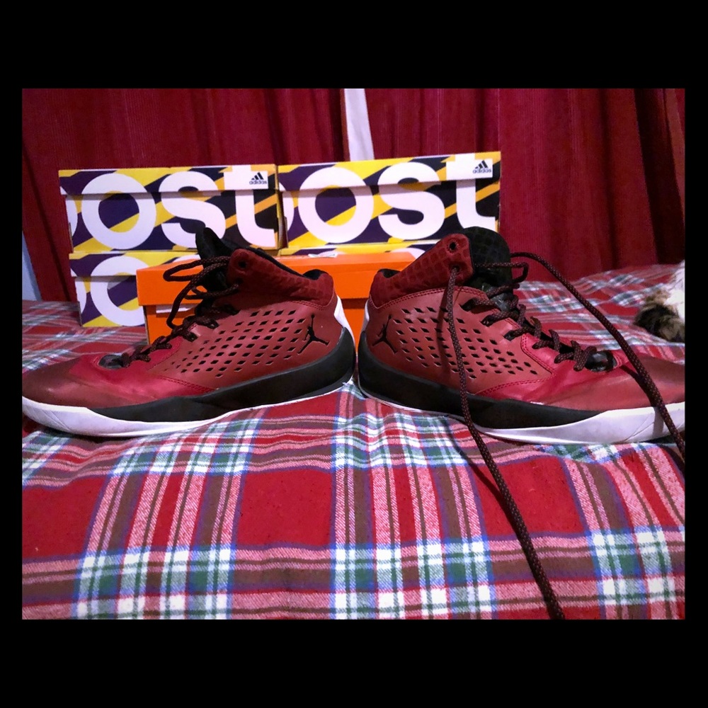 Nike Air Jordan Rising Hi-Low (US Size 8.5)